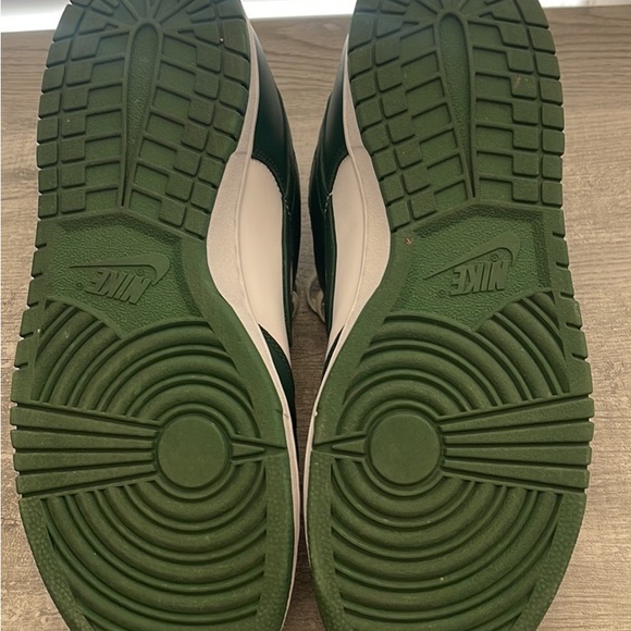 Nike dunk low men’s size 11 - Picture 3 of 3